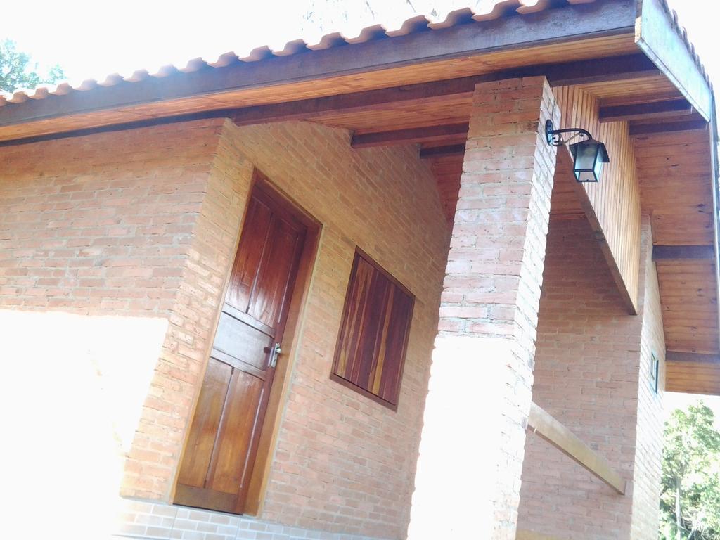 Chales Pedacim Du Ceu Bueno Brandao Ruang foto